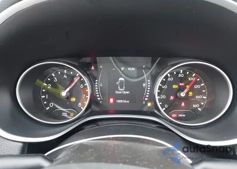 2019 Jeep Compass Latitude 4X4 from USA, damaged, VIN 3C4NJDBB9KT834332